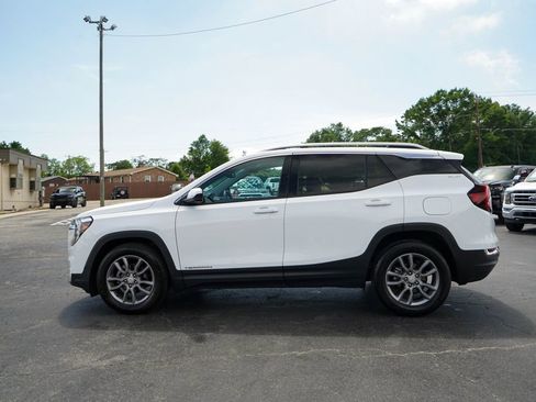 Used 2024 GMC Terrain SLT FWD image 22