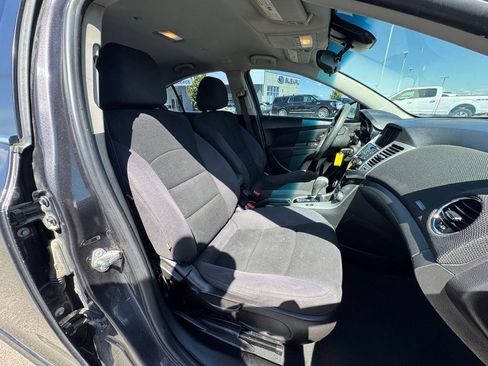 Used 2015 Chevrolet Cruze LT w/ RS Package FWD image 45