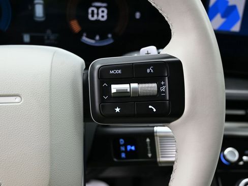 Used 2025 Hyundai Santa Fe SE AWD/4WD image 20