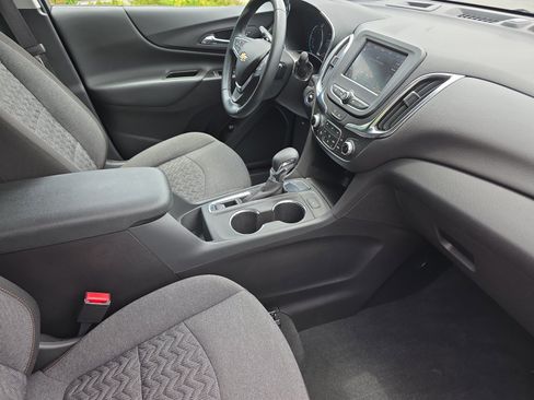 Used 2024 Chevrolet Equinox LT FWD image 12