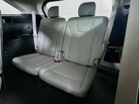 Used 2025 Kia Sorento EX w/ EX Panoramic Sunroof Package AWD/4WD image 29