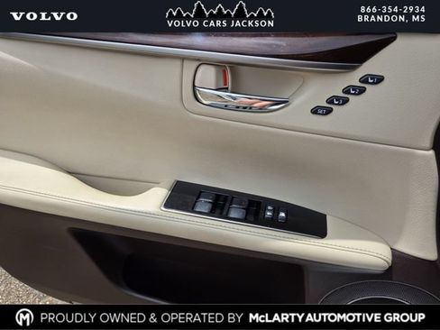 Used 2016 Lexus ES 350 FWD image 16