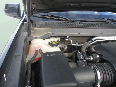 Used 2021 Chevrolet Colorado Z71 AWD/4WD image 37