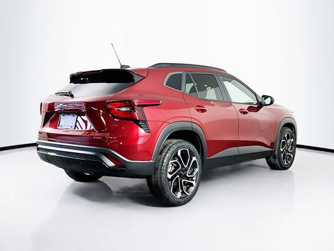 Used 2024 Chevrolet Trax RS w/ Sunroof Package image 9