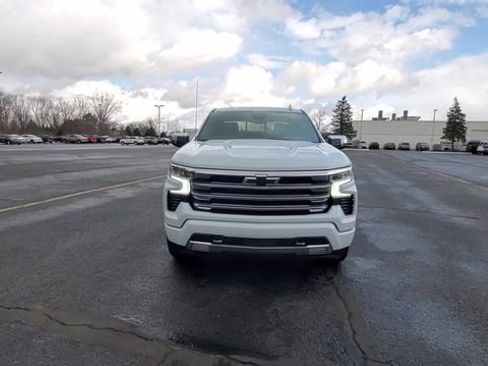 New 2026 Chevrolet Silverado 1500 High Country w/ Technology Package AWD/4WD image 3
