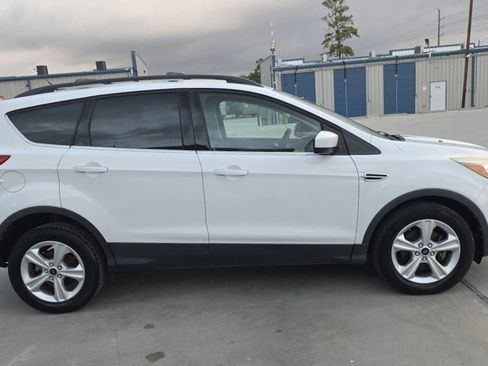 Used 2016 Ford Escape SE w/ Equipment Group 201A FWD image 35