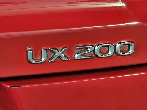 Used 2019 Lexus UX 200 F Sport image 11