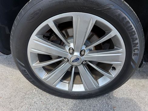 Used 2018 Ford Explorer Limited FWD image 15