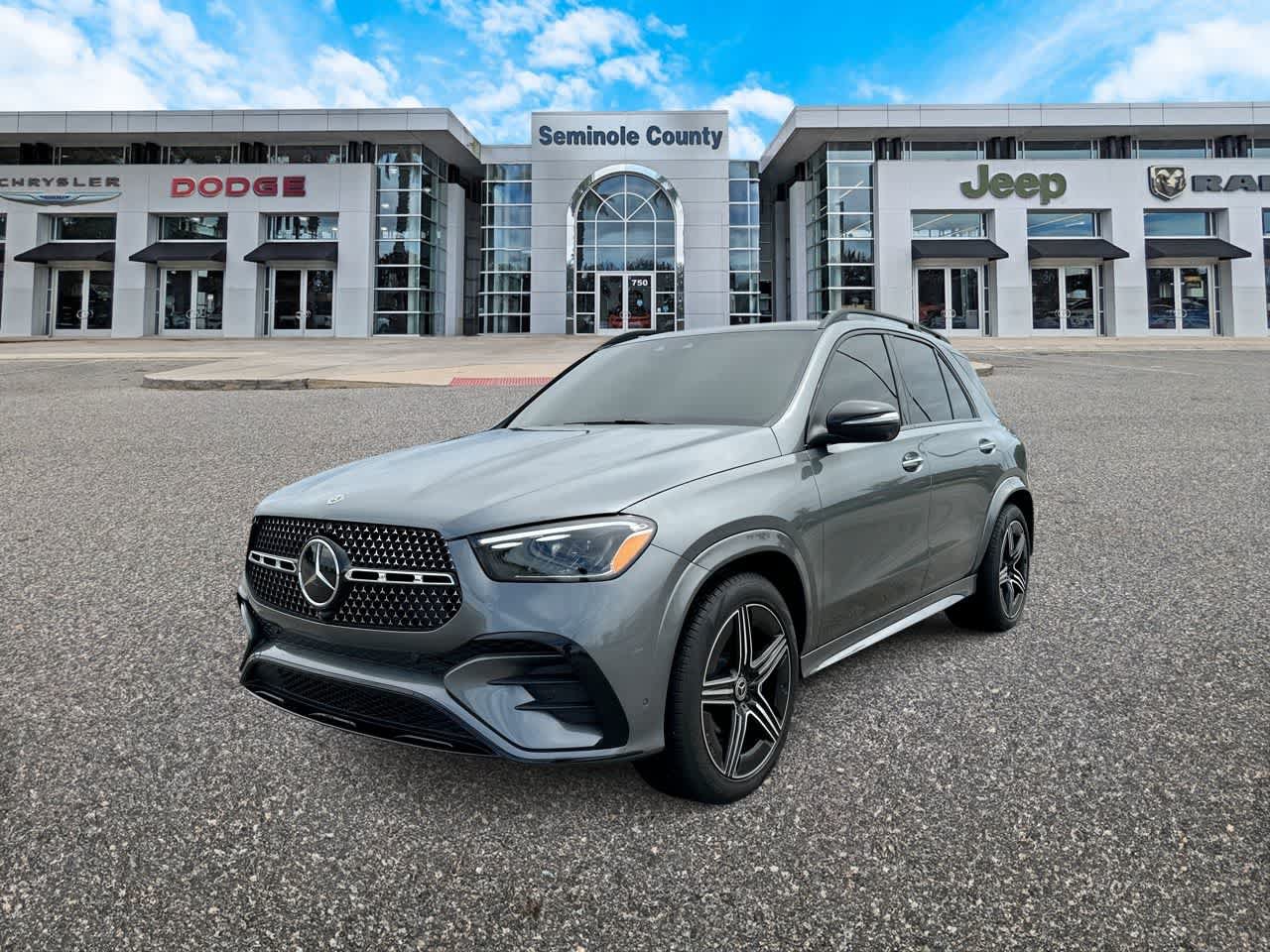 Used 2026 Mercedes-Benz GLE 450 4MATIC image 1
