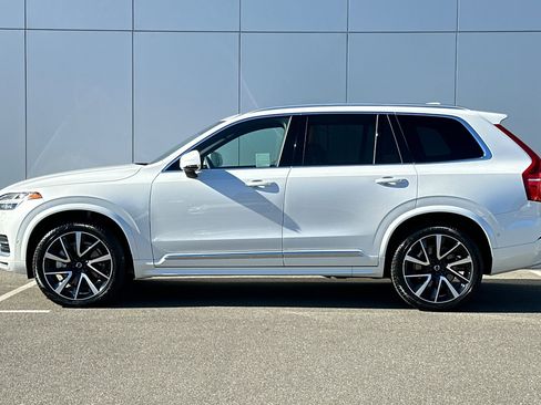 Certified 2025 Volvo XC90 B5 Plus w/ Protection Package Premier image 2