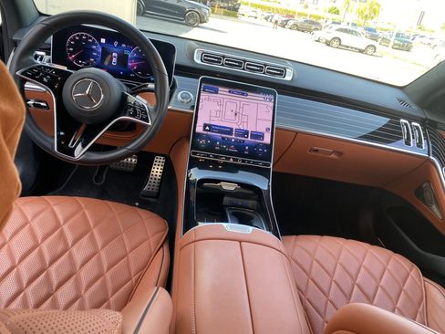 Used 2023 Mercedes-Benz S 580 4MATIC Sedan image 11
