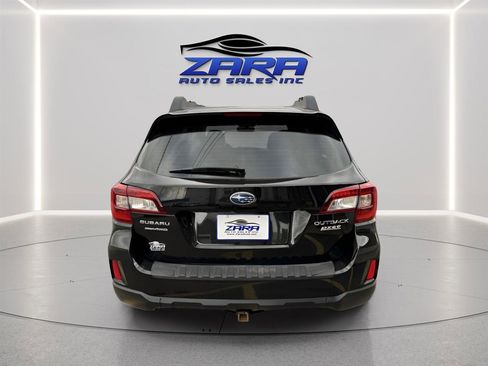 Used 2017 Subaru Outback 2.5i image 5