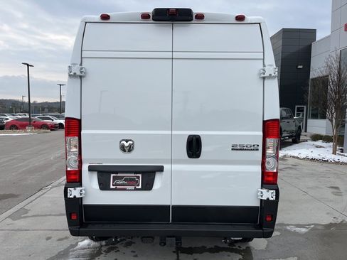 New 2026 RAM ProMaster 2500 image 13