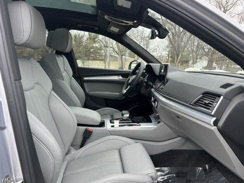 Certified 2024 Audi Q5 2.0T Premium Plus w/ Premium Plus Package image 29
