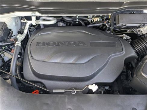 Used 2021 Honda Pilot Touring image 23