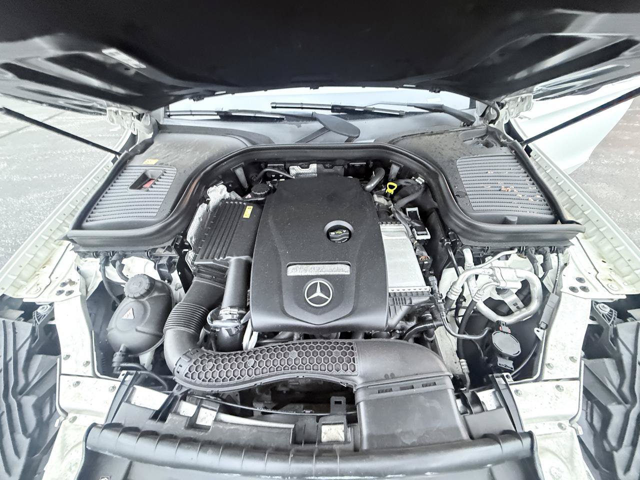 Used 2016 Mercedes-Benz GLC 300 4MATIC image 18