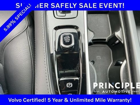 Certified 2023 Volvo XC90 B5 Plus AWD/4WD image 21