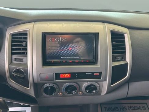 Used 2009 Toyota Tacoma 4x4 Double Cab image 10