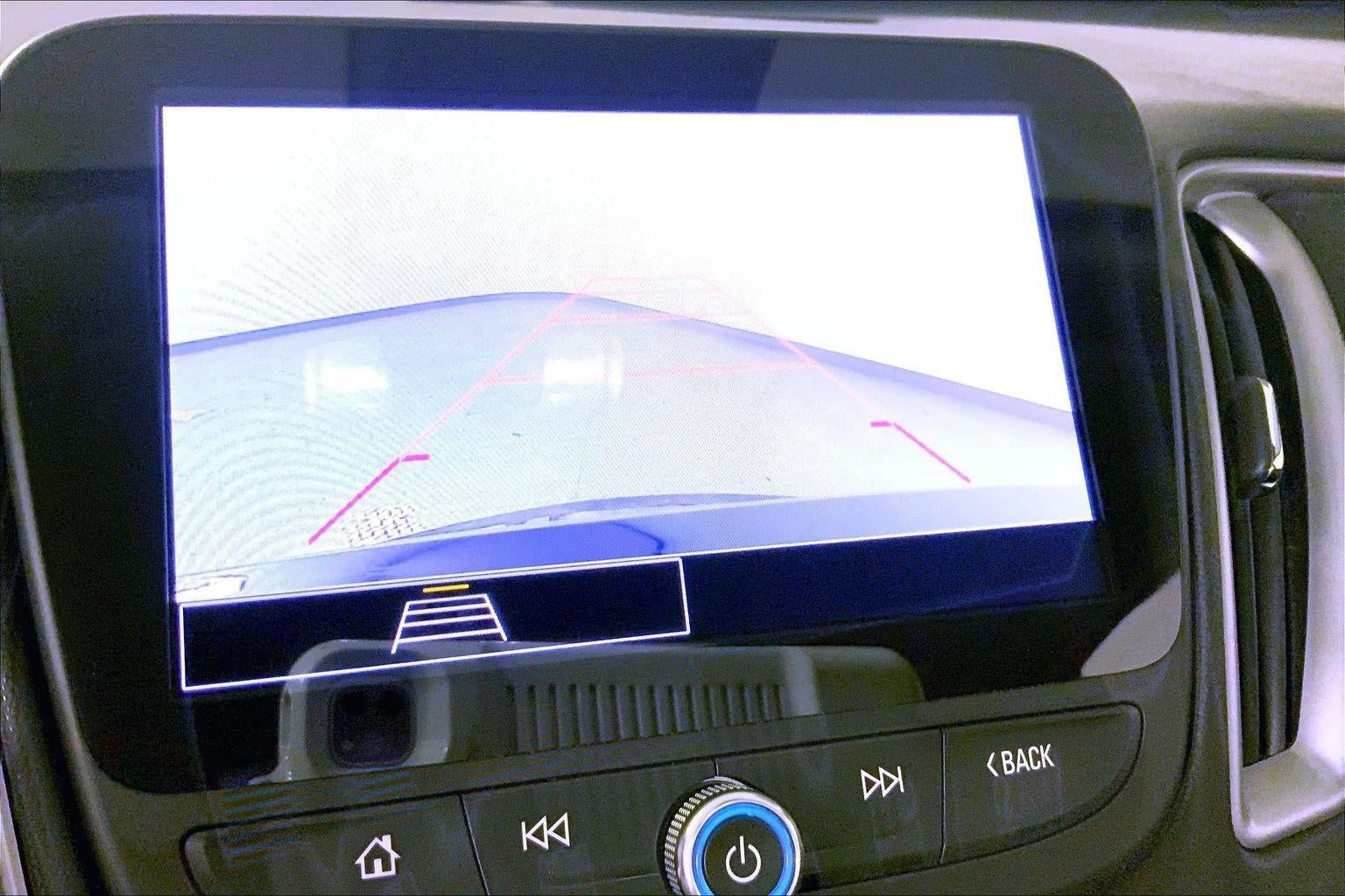 Used 2025 Chevrolet Malibu LT FWD image 21