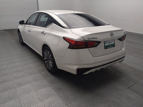 Used 2023 Nissan Altima 2.5 SV w/ SV Premium Package FWD image 5