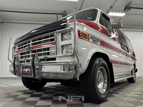 Used 1986 Chevrolet G20 image 13