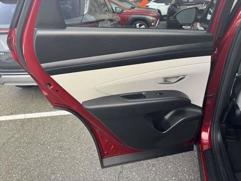 Certified 2025 Hyundai Tucson SEL image 10