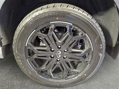 New 2026 INFINITI QX80 4WD w/ Sport Exterior Package image 7