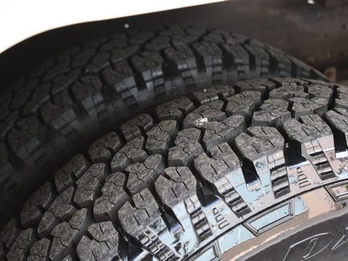 Used 2017 GMC Savana 4500 image 14