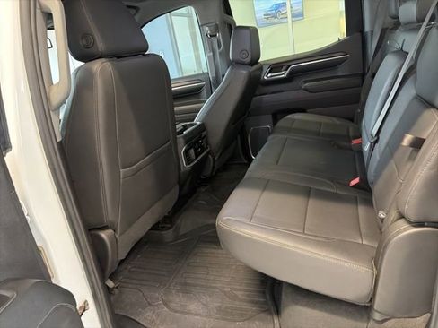 Used 2024 GMC Sierra 1500 SLT w/ SLT Premium Package image 17