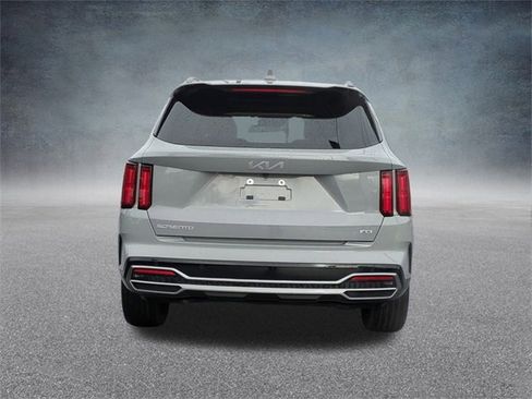 Used 2023 Kia Sorento SX image 8