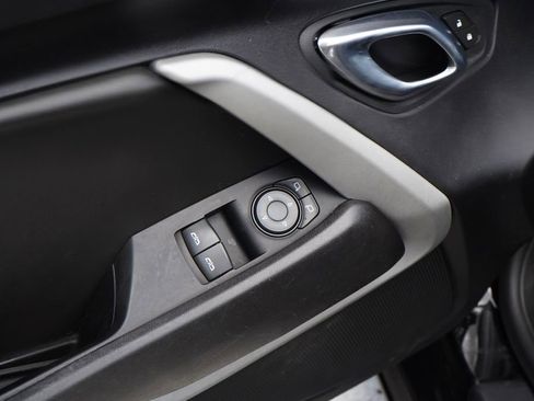 Used 2020 Chevrolet Camaro SS RWD image 6