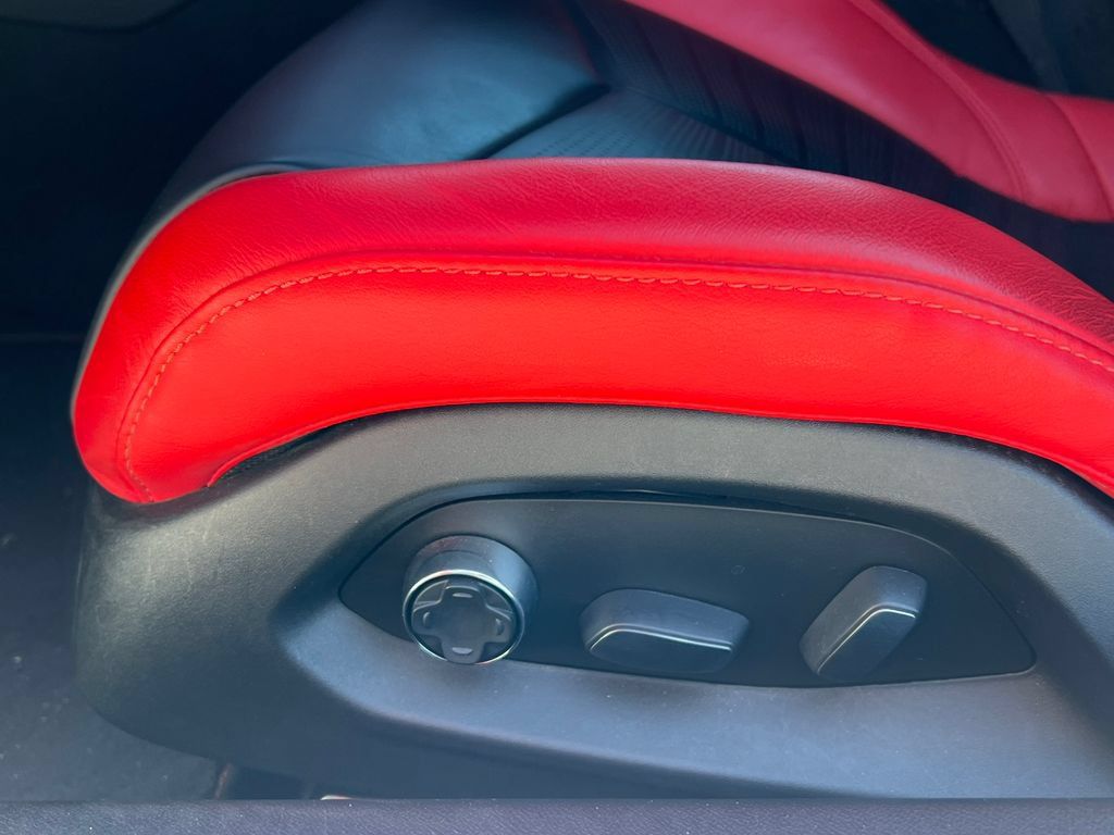 Used 2020 Chevrolet Corvette Stingray Preferred Cpe w/ 2LT Preferred Equipment Group RWD image 11