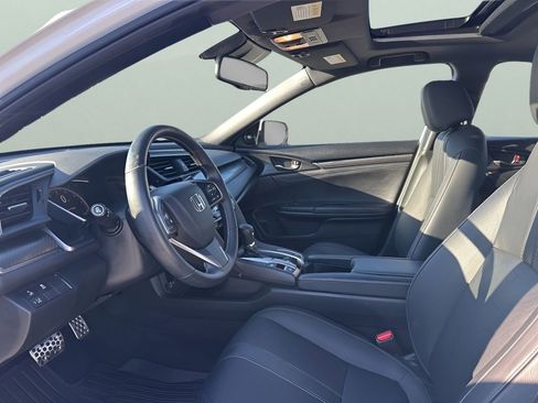 Used 2017 Honda Civic Sport Touring image 9