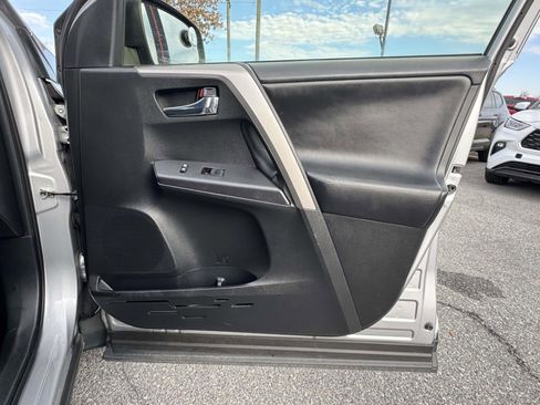 Used 2018 Toyota RAV4 Adventure image 8