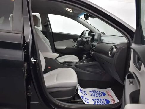 Used 2023 Hyundai Kona SEL image 17