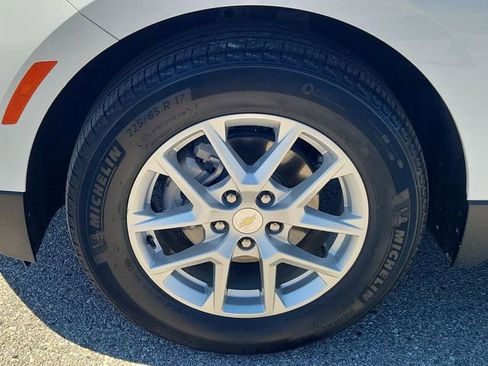 Certified 2024 Chevrolet Equinox LS w/ Driver Confidence II Package image 7