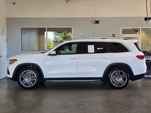 Used 2022 Mercedes-Benz GLS 450 4MATIC image 7