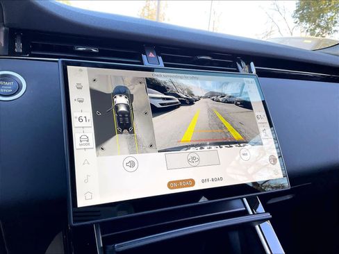 Used 2026 Land Rover Range Rover Evoque Dynamic SE image 22