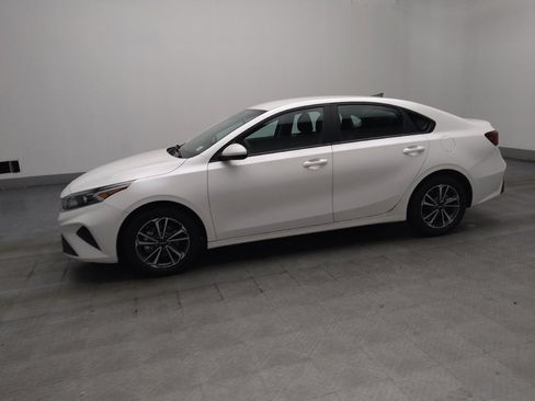 Used 2024 Kia Forte LXS FWD image 2