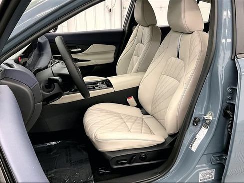 New 2026 Nissan Sentra SL w/ Floor Mat Package FWD image 10