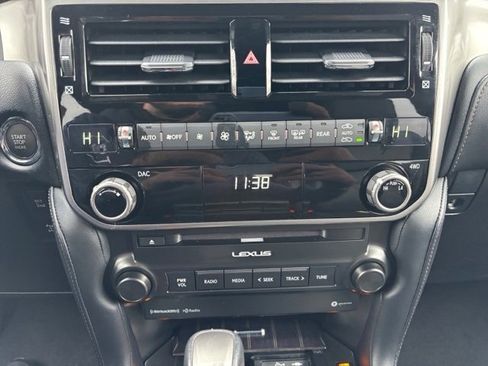 Used 2023 Lexus GX 460 Premium image 20