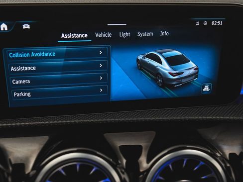 Used 2025 Mercedes-Benz CLA 250 4MATIC image 23