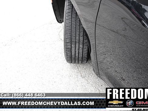 Used 2023 Chrysler Pacifica Touring-L FWD image 43