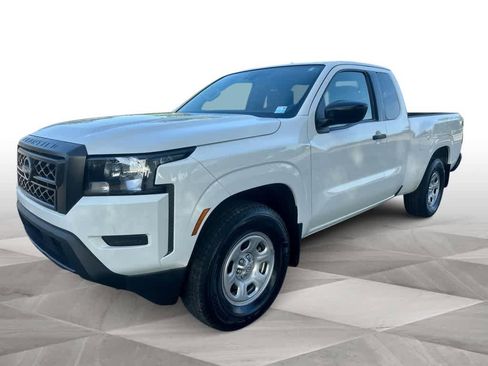 Used 2024 Nissan Frontier S RWD image 1