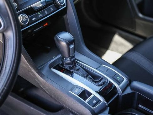 Used 2019 Honda Civic Sport image 21