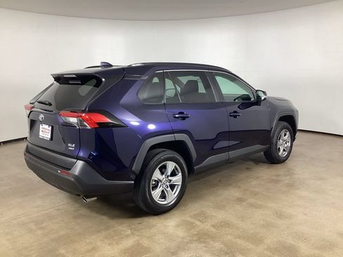 Used 2024 Toyota RAV4 XLE AWD/4WD image 8