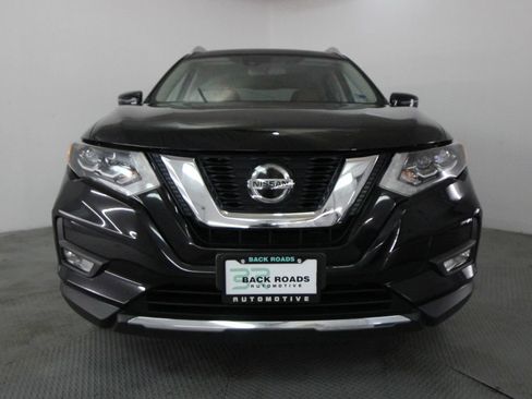 Used 2018 Nissan Rogue SL AWD/4WD image 2