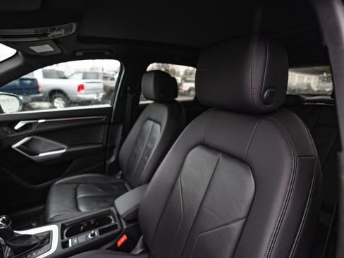 Used 2023 Audi Q3 2.0T Premium image 25