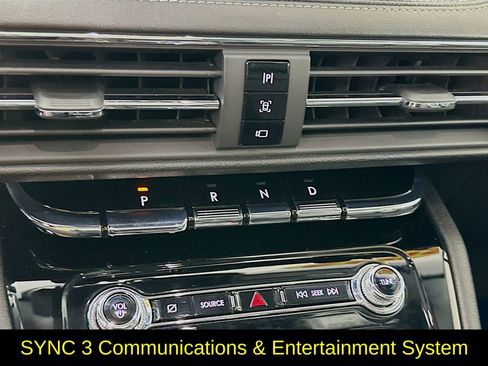 Used 2022 Lincoln Corsair Reserve w/ Elements Package image 23