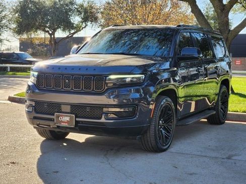 Used 2022 Jeep Wagoneer Series III image 11